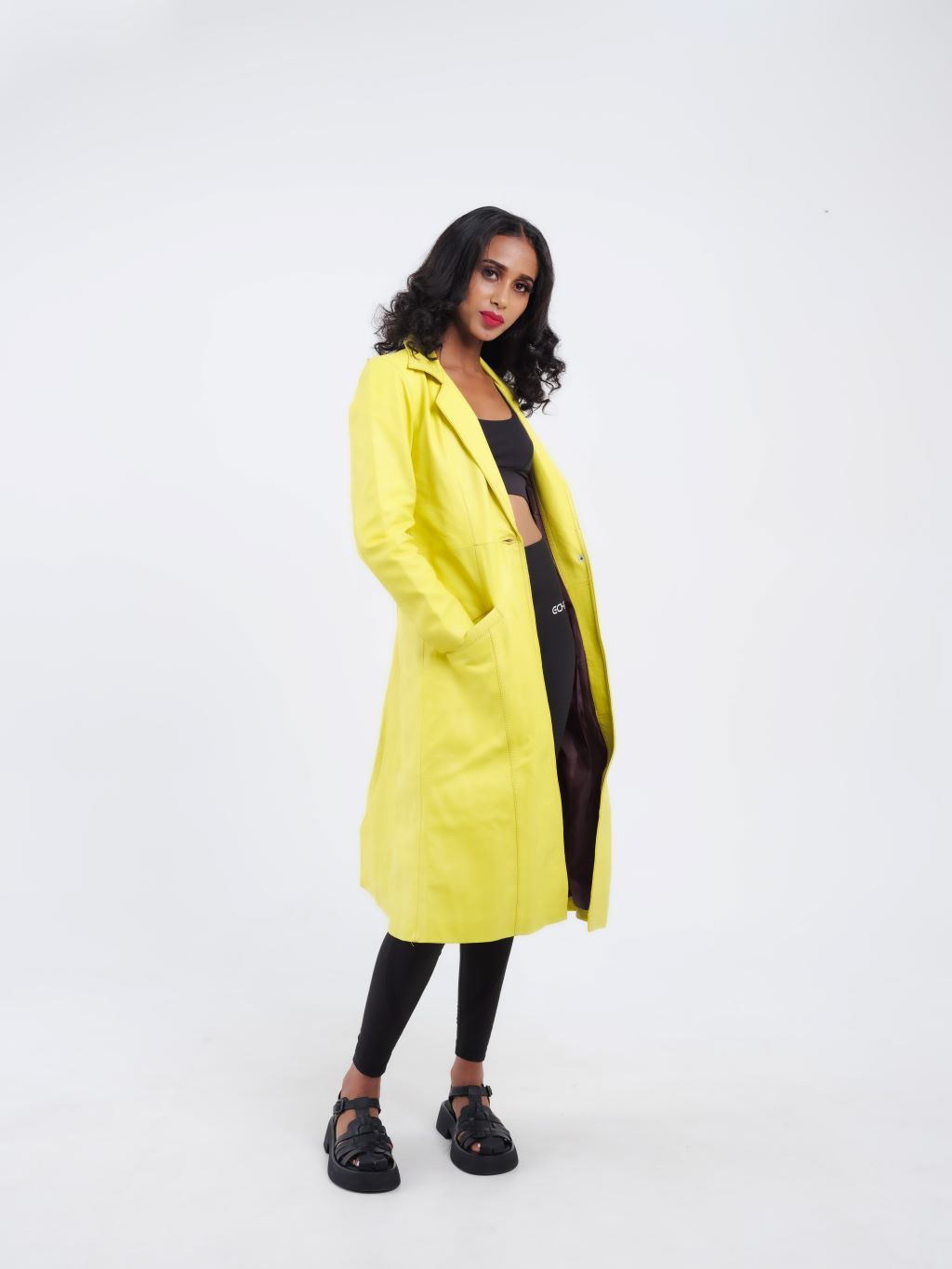 ZEWAY - Manteau "Trench" en cuir Jaune