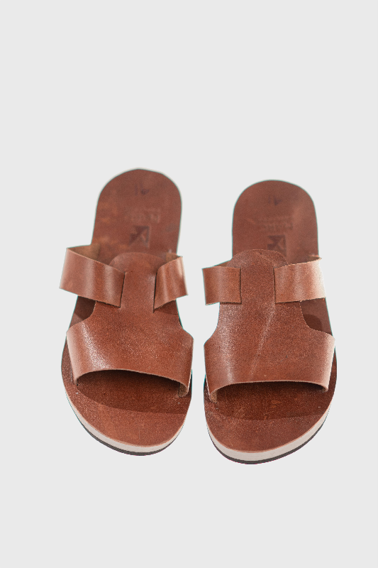 MARC - Sandales en cuir avec semelle de pneu recyclé