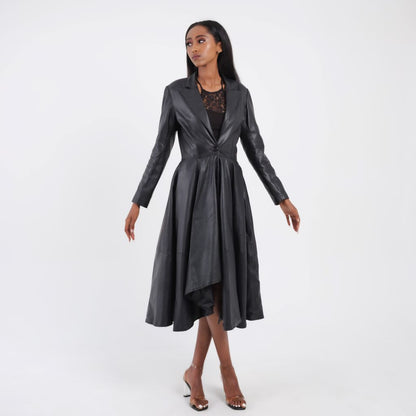Manteau en cuir noir évasé femme